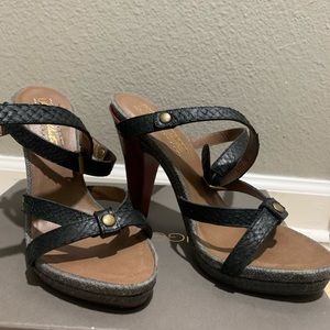 Ugg Collection Gray Heels